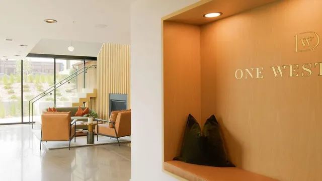 $6,995 | 12 West Drive, Excelsior, MN 55331