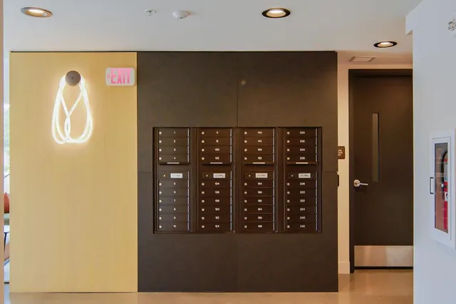 $6,995 | 12 West Drive, Excelsior, MN 55331