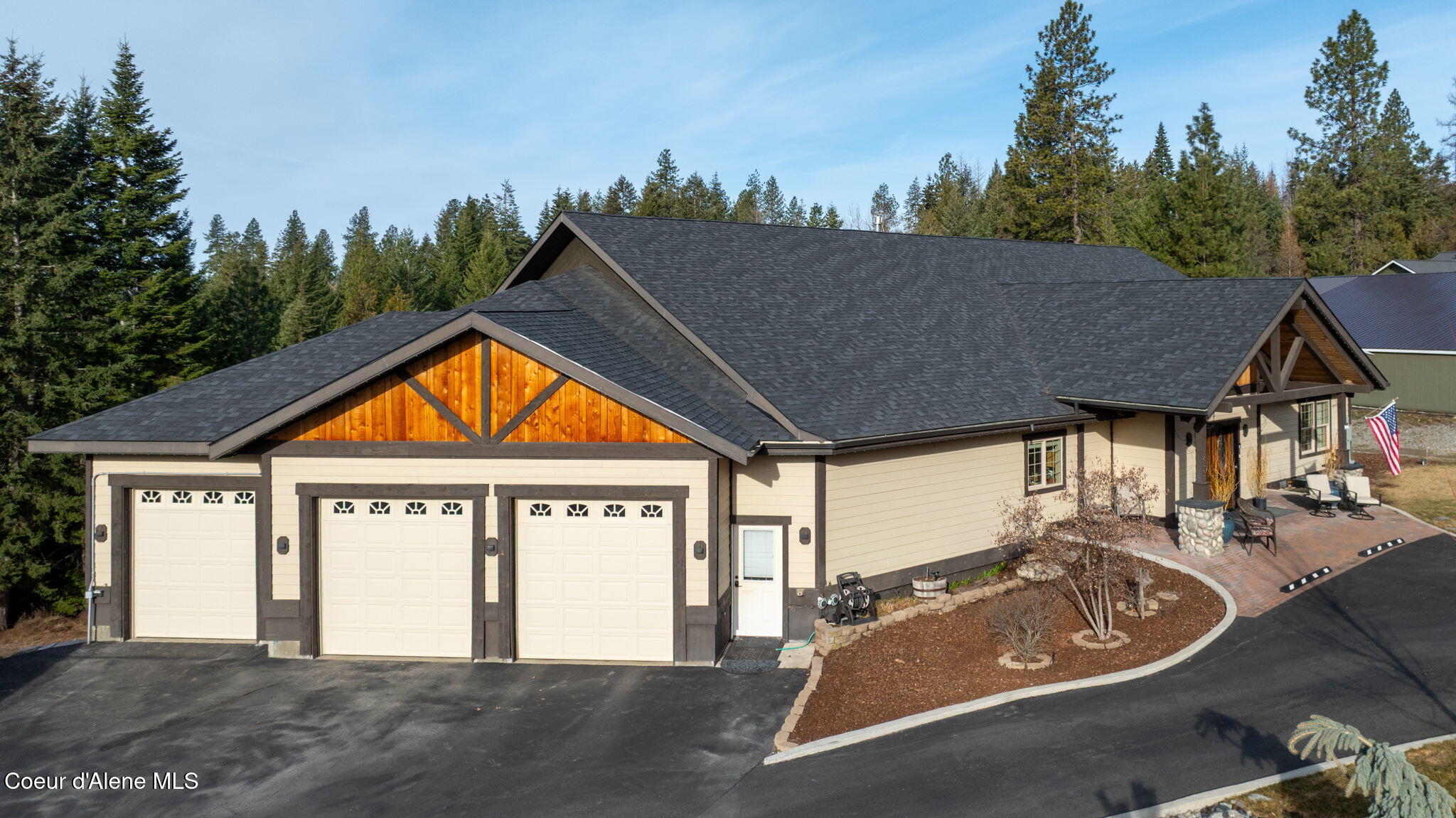 14563 North Saddle Ridge Road Rathdrum, ID 83858 - Photo 13 of 60 3 Car Garage