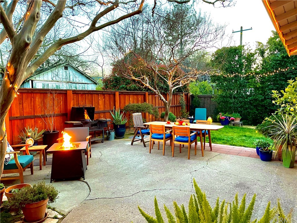 1245 Palm Avenue Chico, CA 95926 - Photo 17 of 19 an outdoor sitting area with couch and a table