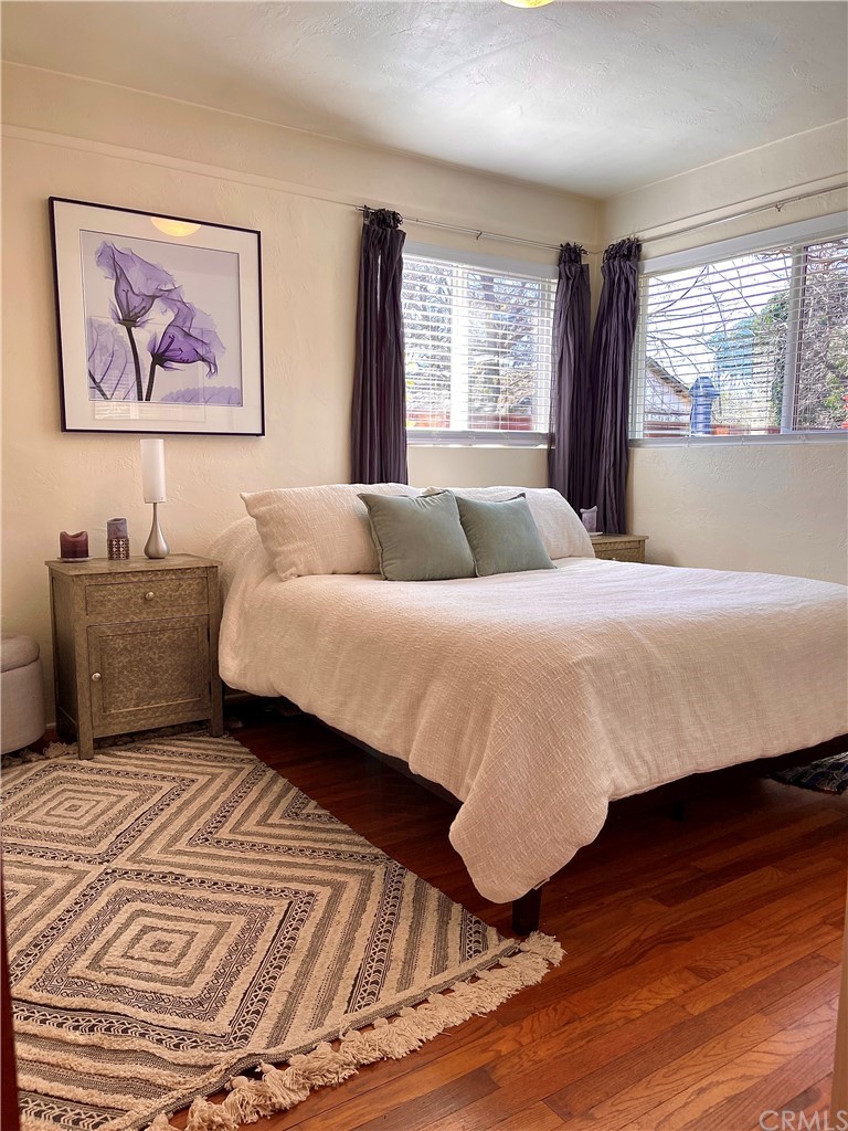 1245 Palm Avenue Chico, CA 95926 - Photo 9 of 19 a bedroom with a large bed and a window