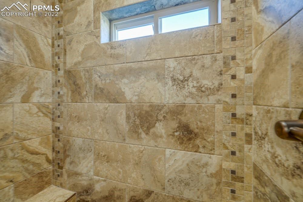 119 Rocchio Drive Florence, CO 81226 - Photo 9 of 48 a bathroom with a shower