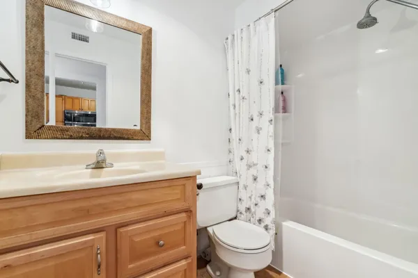 $129,000 | 4100 Parklawn Avenue, Unit 201, Edina, MN 55435