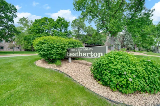 $132,000 | 4100 Parklawn Avenue, Unit 201, Edina, MN 55435