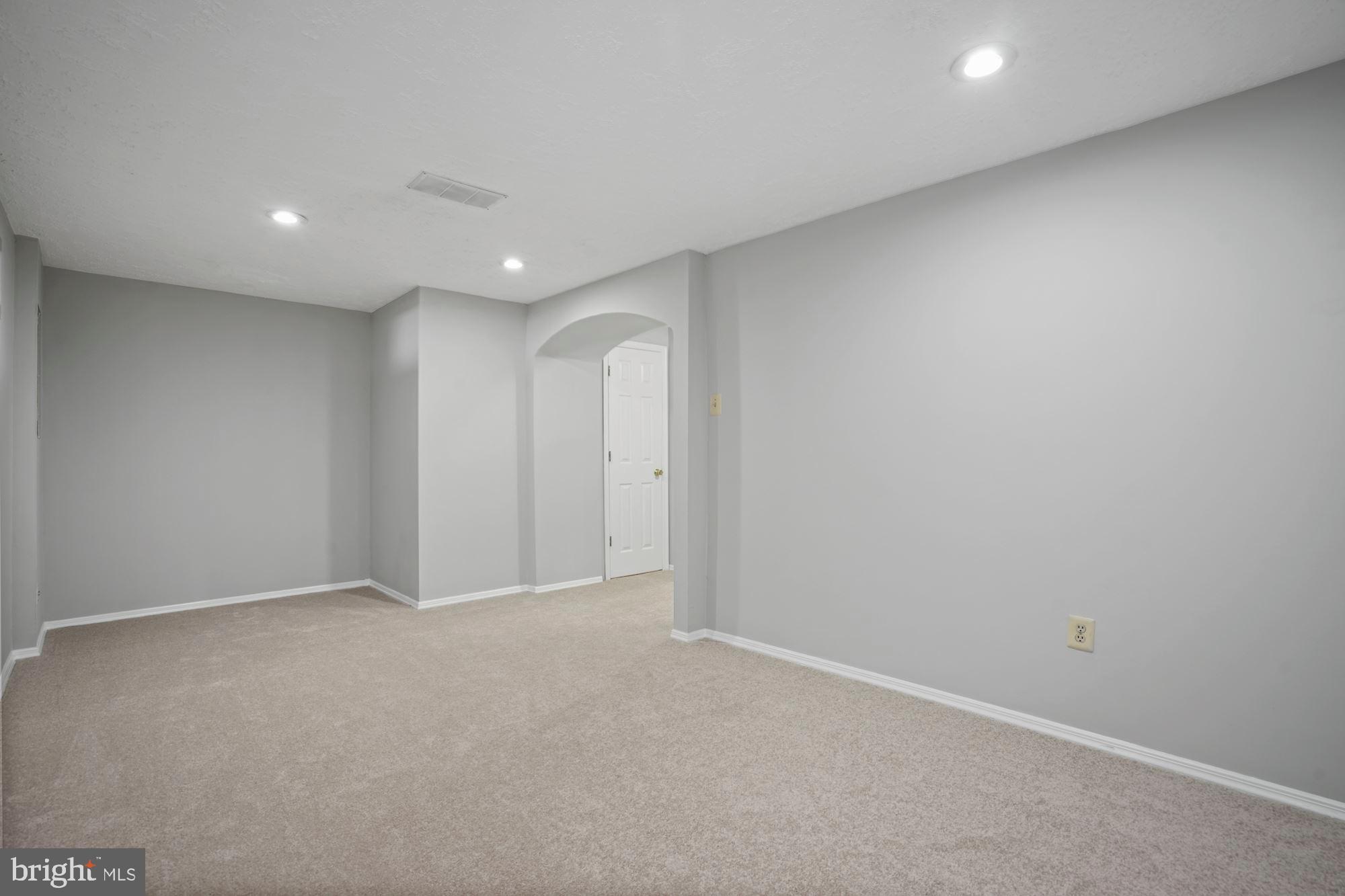 5822 Canvasback Road Burke, VA 22015 - Photo 30 of 35 Gallery Image 30