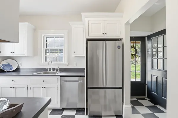 $629,000 | 190 South Street, Unit A, Hingham, MA 02043