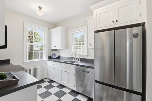 $629,000 | 190 South Street, Unit A, Hingham, MA 02043
