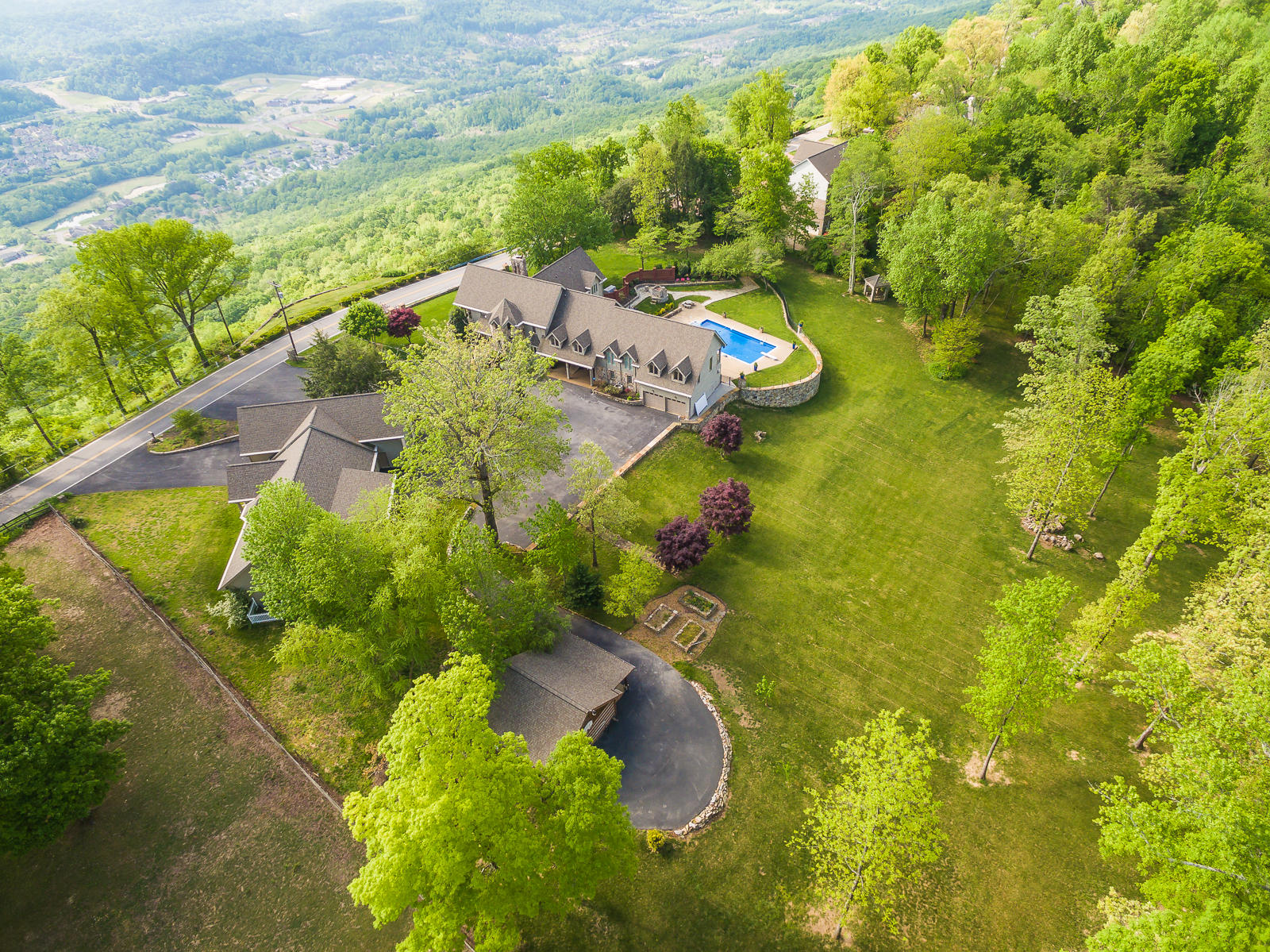 1423 East Brow Road Signal Mountain, TN 37377 - Photo 72 of 81 1425_EastBrowRd_Aerial-6
