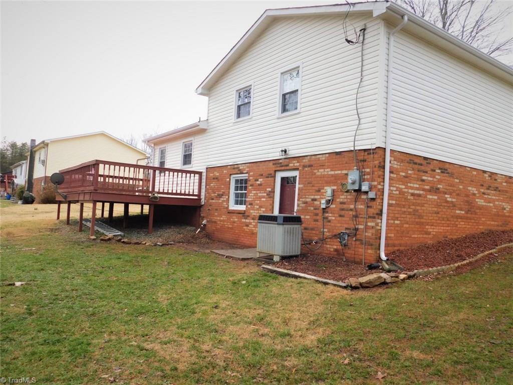 414 Maple Hollow Road Mount Airy, NC 27030 - Photo 7 of 20 Gallery Image 7