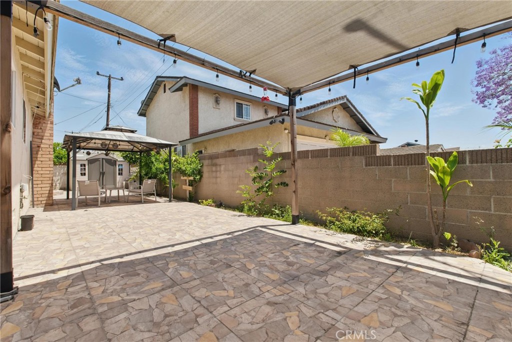 302 East 213th Street Carson, CA 90745 - Photo 36 of 40 a house with a outdoor space