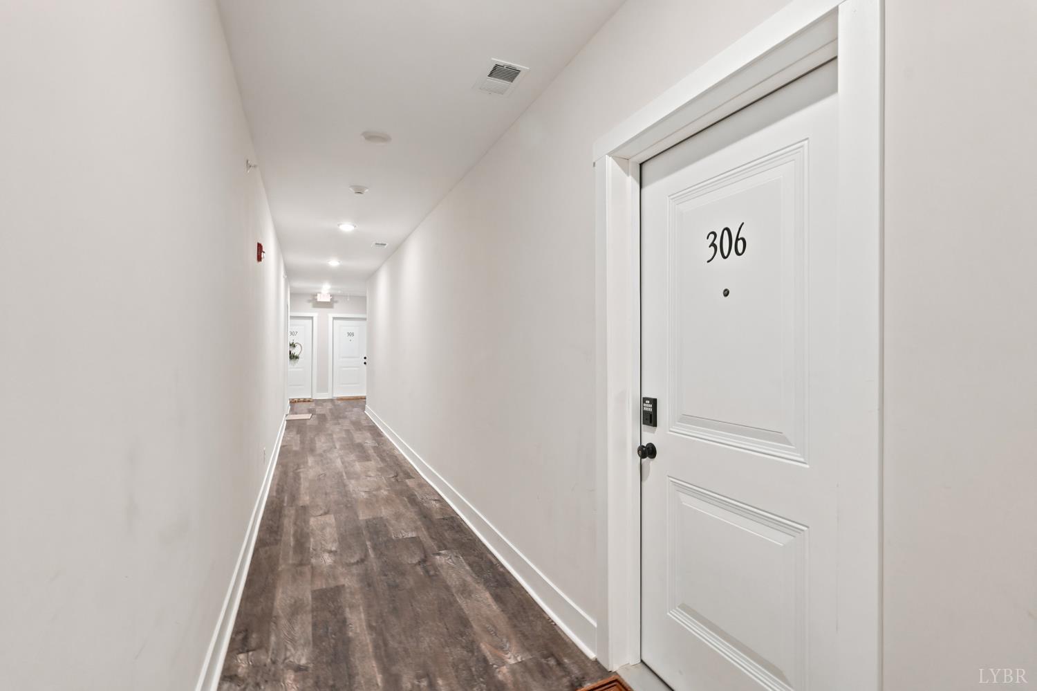 1300 Stoney Ridge Boulevard, Unit 306 Forest, VA 24551 - Photo 4 of 46