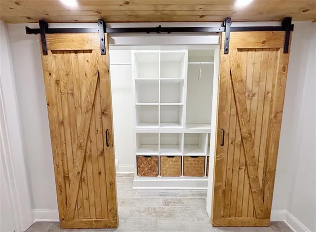 $2,000 | 785 Weatherly Lane Northwest, Sandy Springs, GA 30328