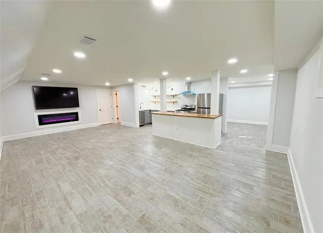 $2,000 | 785 Weatherly Lane Northwest, Sandy Springs, GA 30328