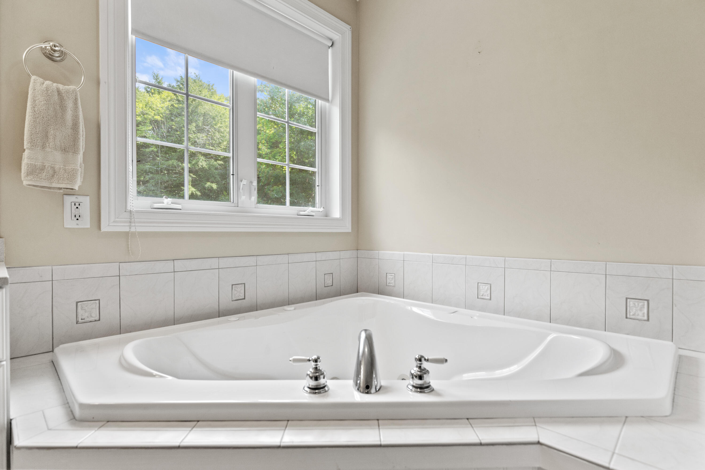 45 Stonewall Drive Cumberland, ME 04021 - Photo 42 of 68 45 Stonewall Drive Cumberland-030