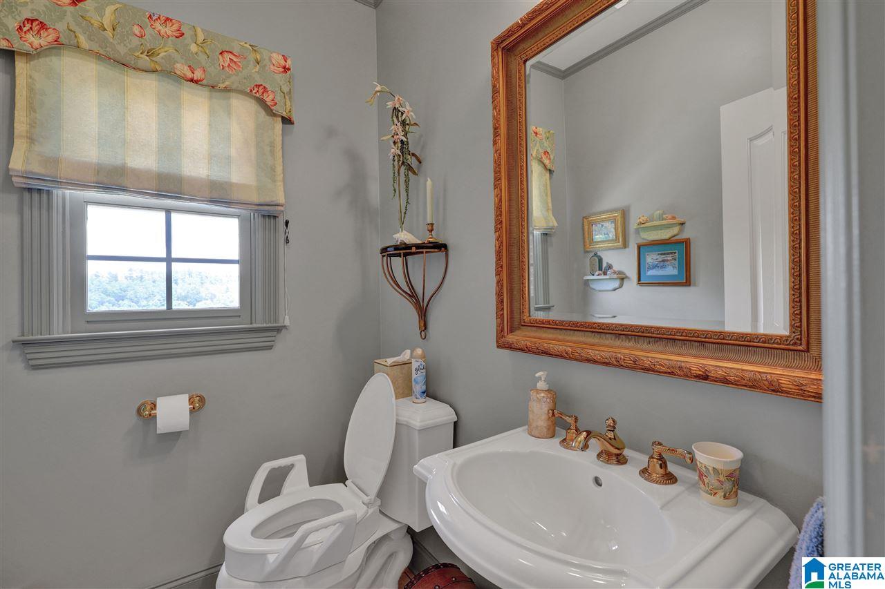 247 Kings Crest Lane Pelham, AL 35124 - Photo 15 of 45