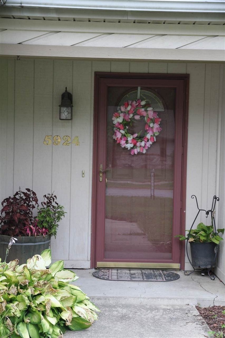 5924 Gate Tree Lane Fort Wayne, IN 46835 - Photo 3 of 32 Gallery Image 3