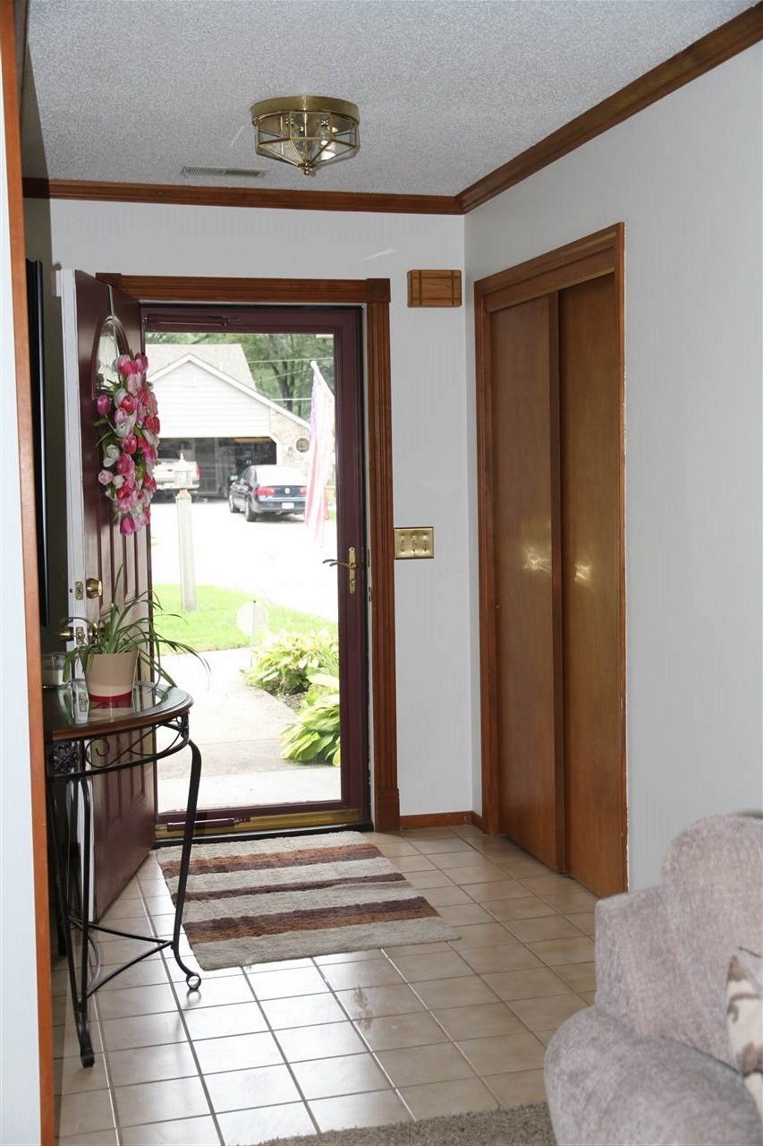 5924 Gate Tree Lane Fort Wayne, IN 46835 - Photo 4 of 32 Gallery Image 4
