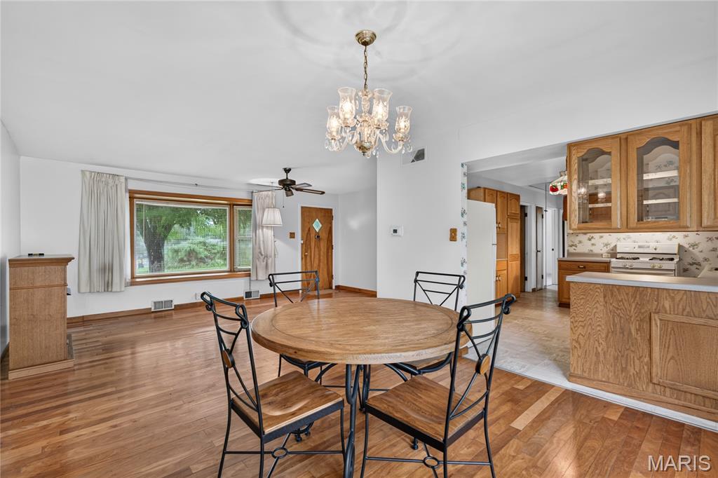 7 Wayne Street St. Charles, MO 63301 - Photo 10 of 43