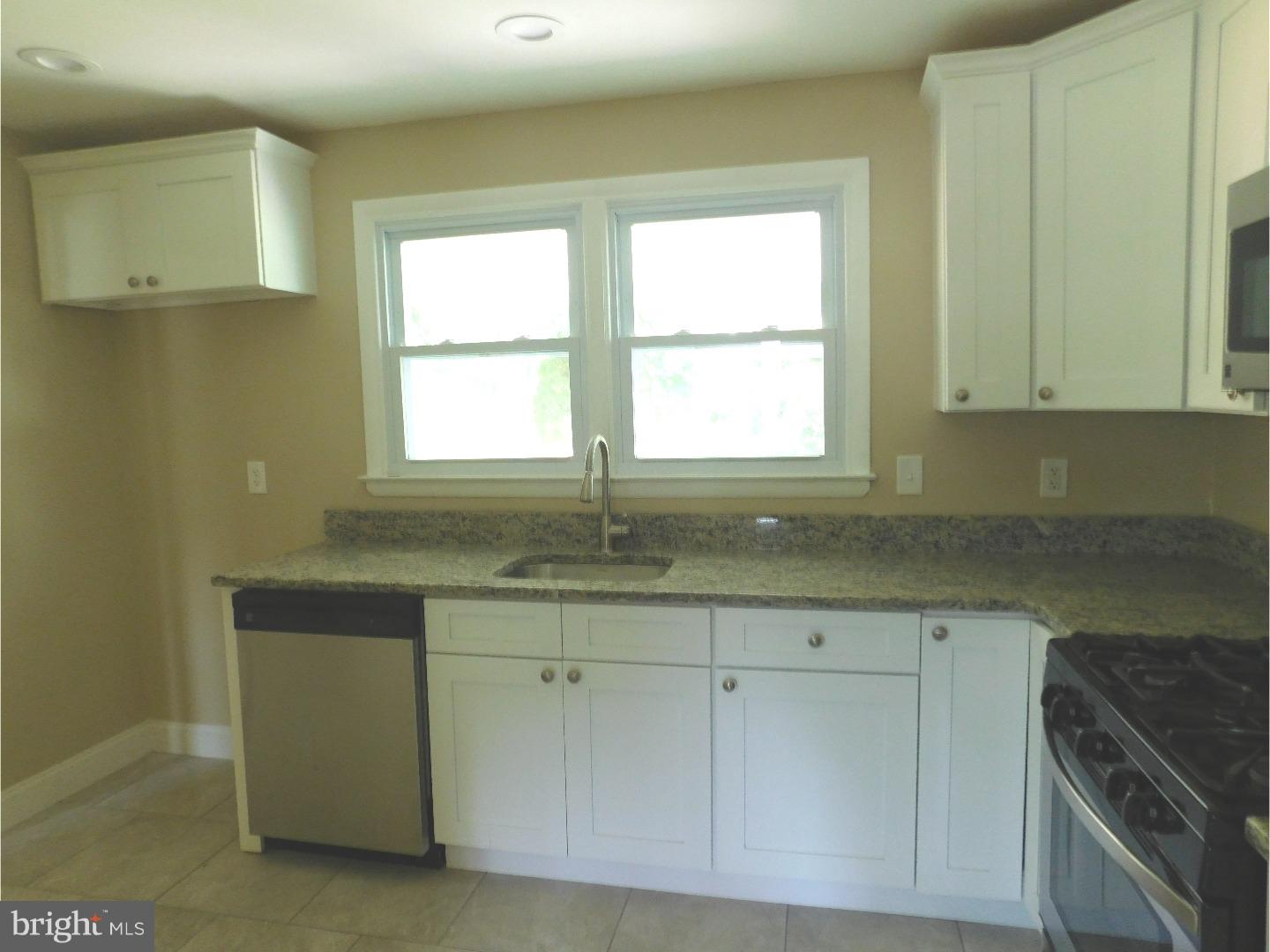 403 Preston Road Cherry Hill, NJ 08034 - Photo 6 of 22 Gallery Image 6