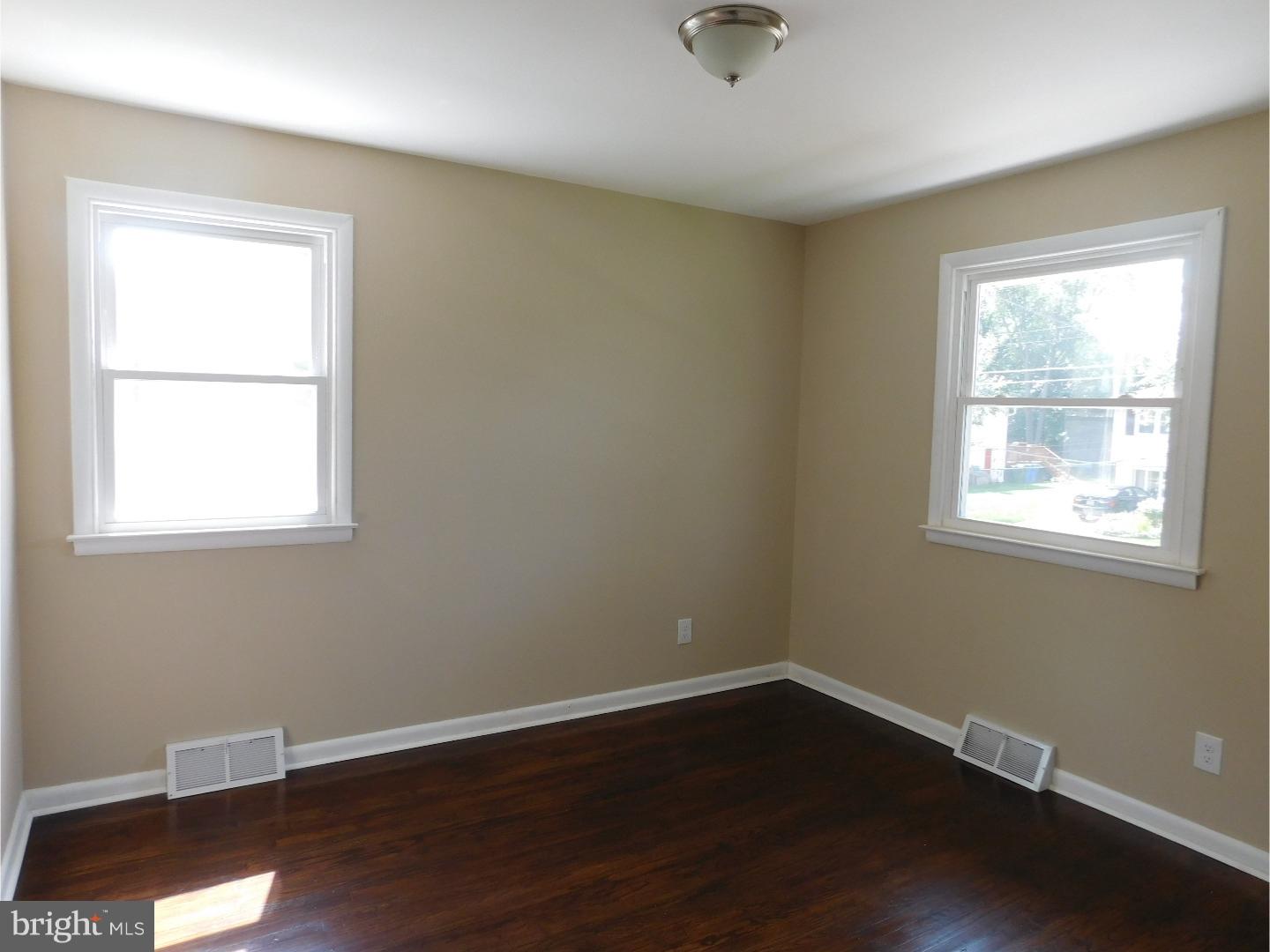 403 Preston Road Cherry Hill, NJ 08034 - Photo 9 of 22 Gallery Image 9