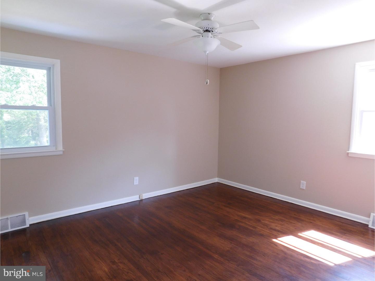 403 Preston Road Cherry Hill, NJ 08034 - Photo 10 of 22 Gallery Image 10