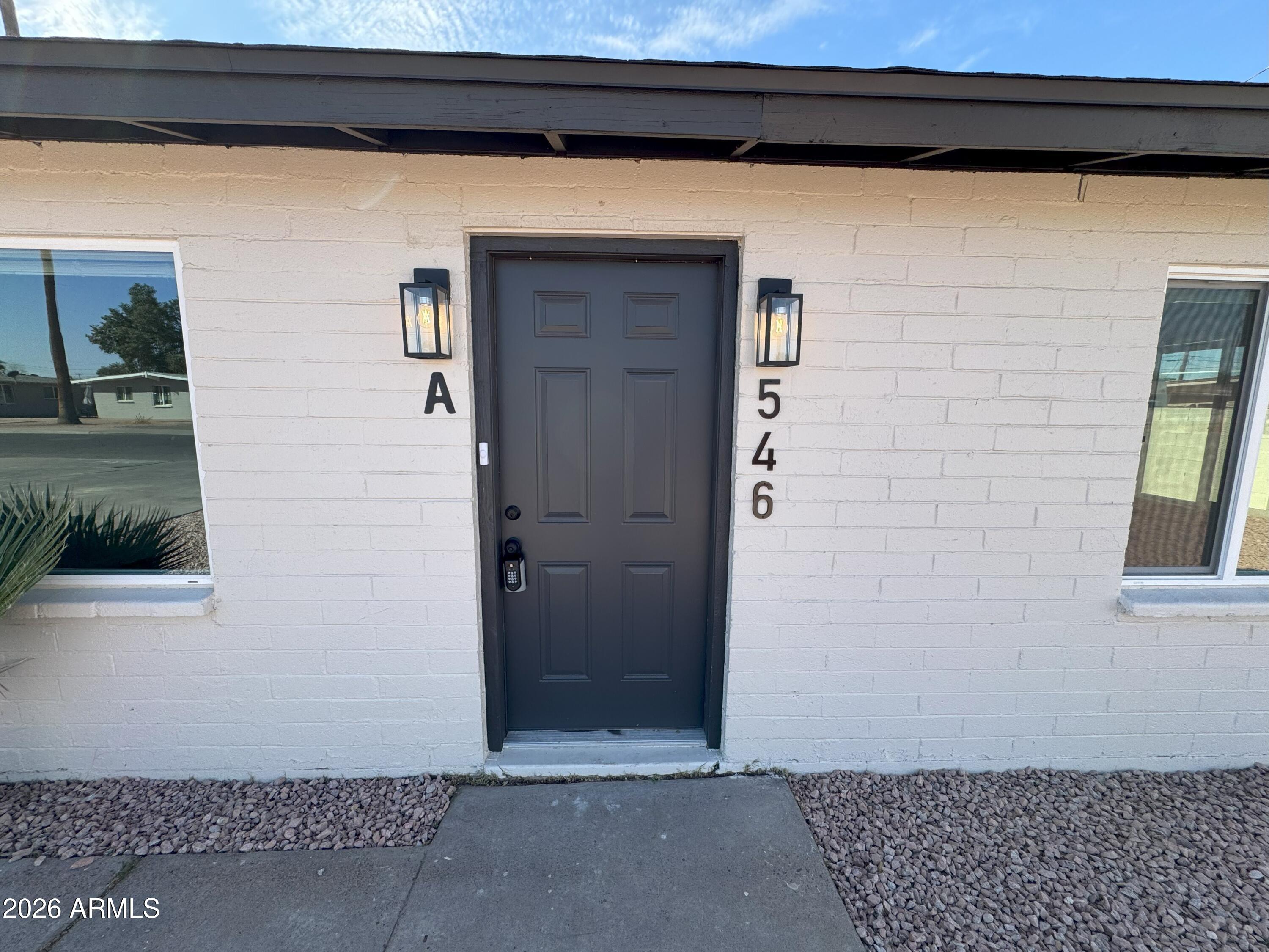 546 South Hobson Road, Unit A Mesa, AZ 85204 - Photo 14 of 28 IMG_8938