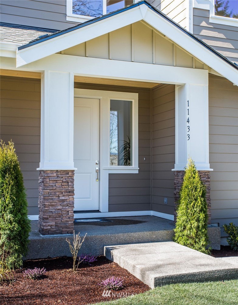 11433 Southeast 162nd Street Renton, WA 98055 - Photo 2 of 25