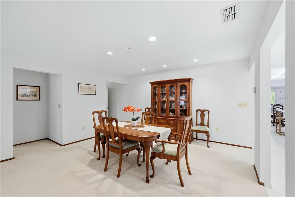 491 Wisteria Road Venice, FL 34293 - Photo 15 of 42