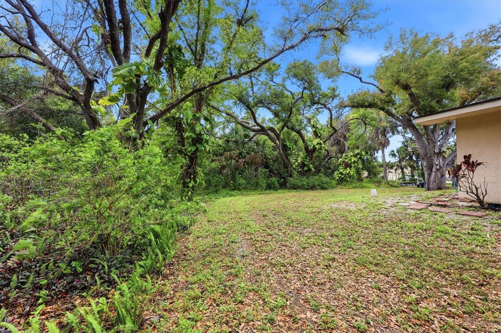 491 Wisteria Road Venice, FL 34293 - Photo 32 of 42