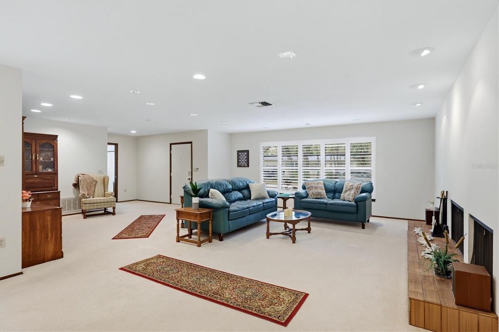 491 Wisteria Road Venice, FL 34293 - Photo 5 of 42