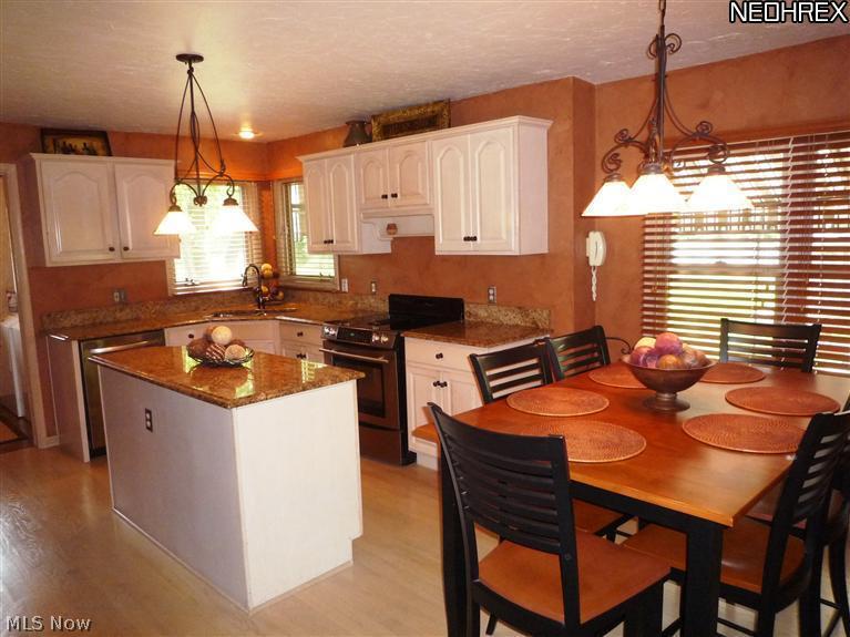 692 Miner Road Cleveland, OH 44143 - Photo 3 of 24