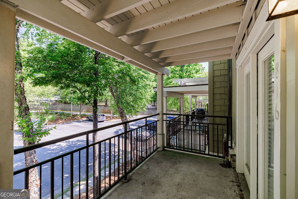 490 South Barnett Shoals Road, Unit 816 Athens, GA 30605 - Photo 4 of 34