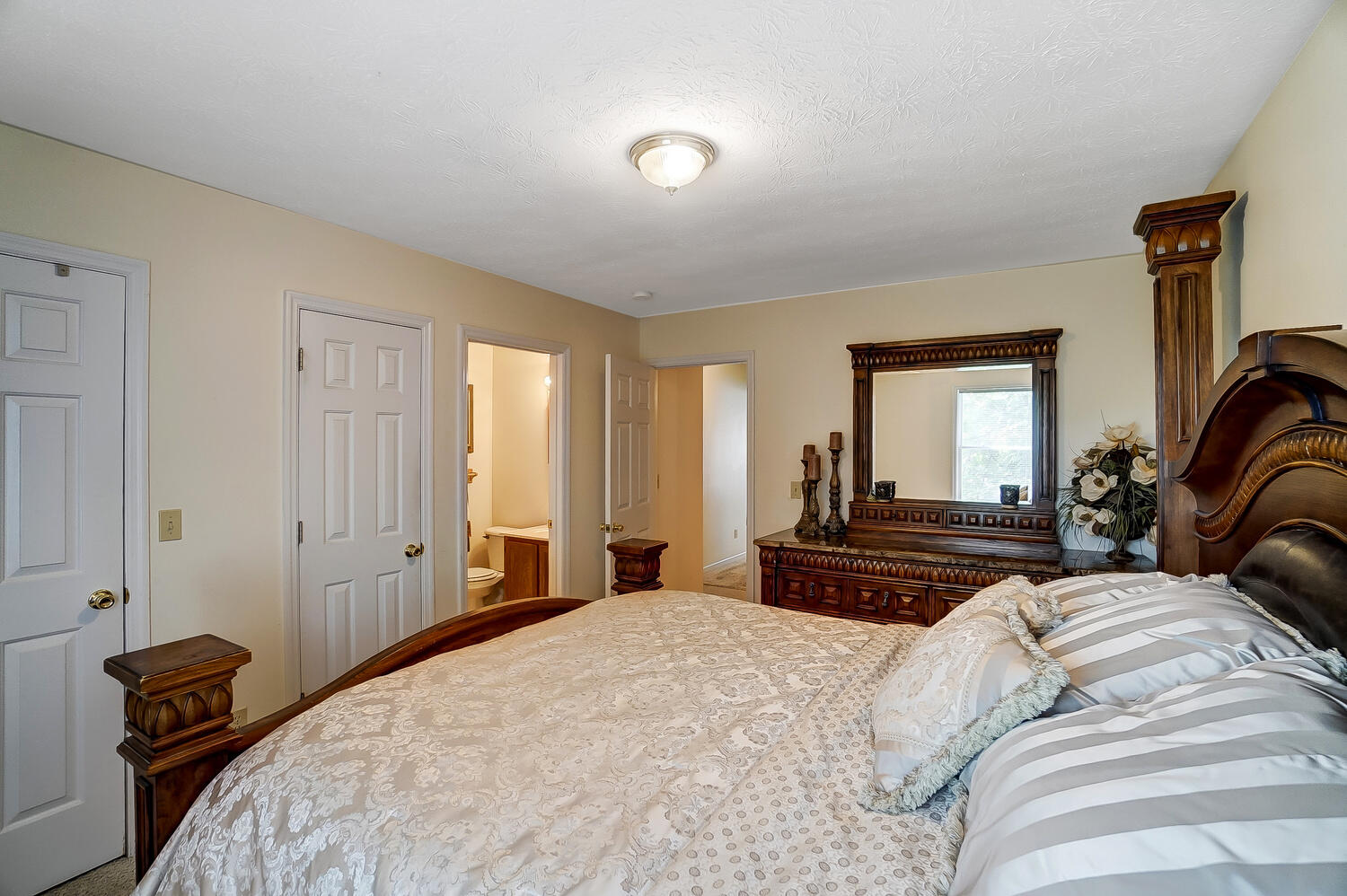 1516 Ridgeview Circle East Springfield, OH 45504 - Photo 17 of 24