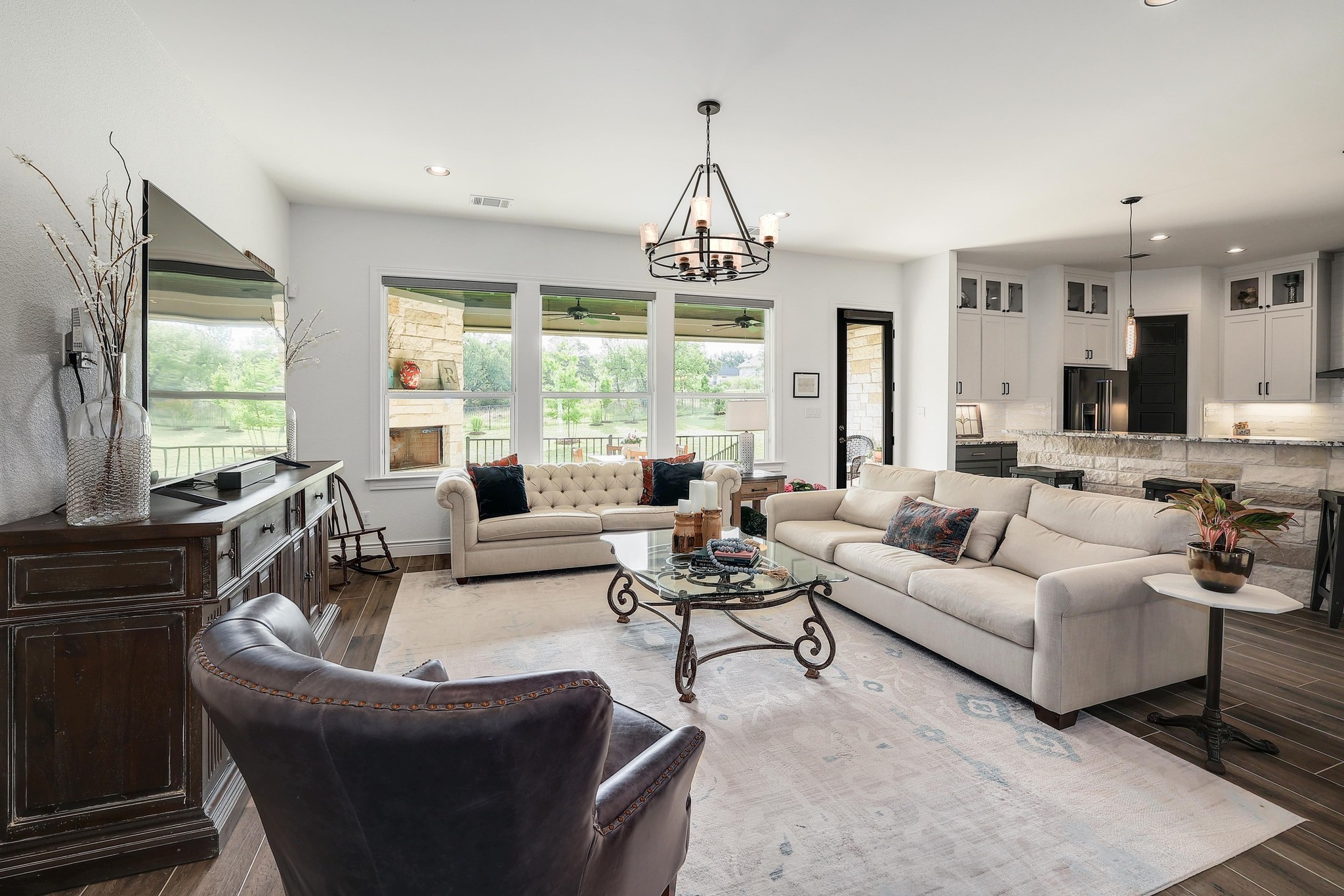 105 Graystone Lane Georgetown, TX 78633 - Photo 7 of 32 Living room