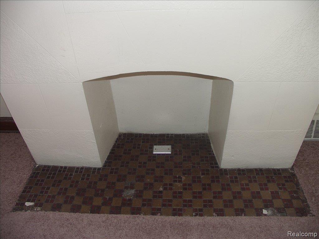 5116 Nottingham Road Detroit, MI 48224 - Photo 7 of 13 PICT0043