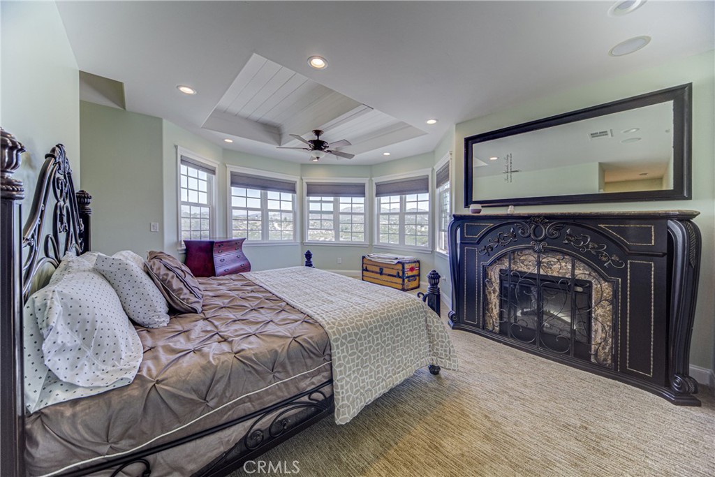 39911 Green Meadow Road Temecula, CA 92592 - Photo 19 of 75 Master suite