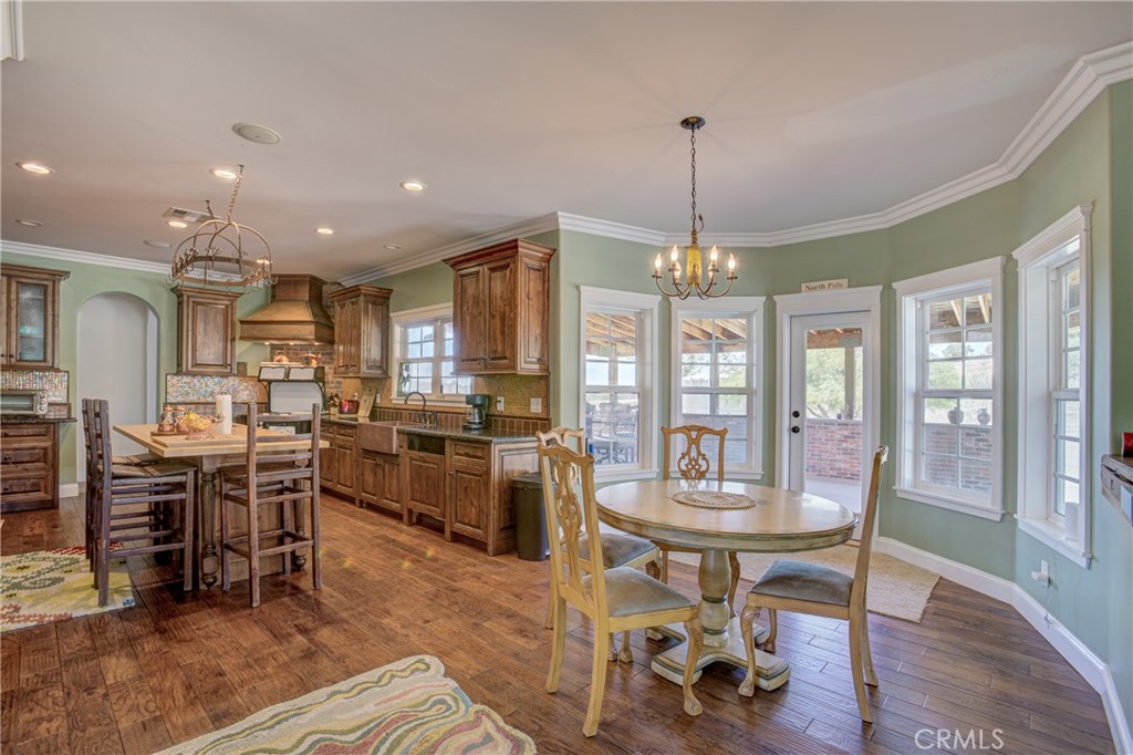 39911 Green Meadow Road Temecula, CA 92592 - Photo 5 of 75 Kitchen