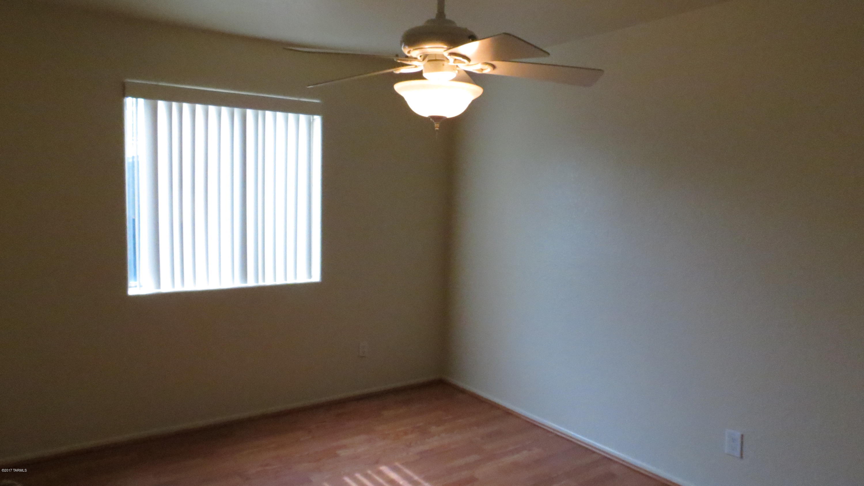 211 West Roger Road Tucson, AZ 85705 - Photo 8 of 14