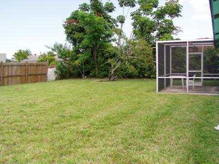 22099 Aslatic Street Boca Raton, FL 33428 - Photo 2 of 6 Yard/Garden