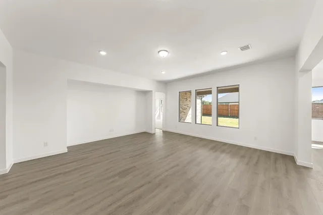 $372,000 | 1324 Parkdale Street, Forney, TX 75126