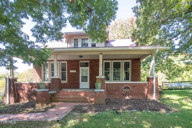 $439,900 | 21160 Jeb Stuart Highway, Damascus, VA 24236