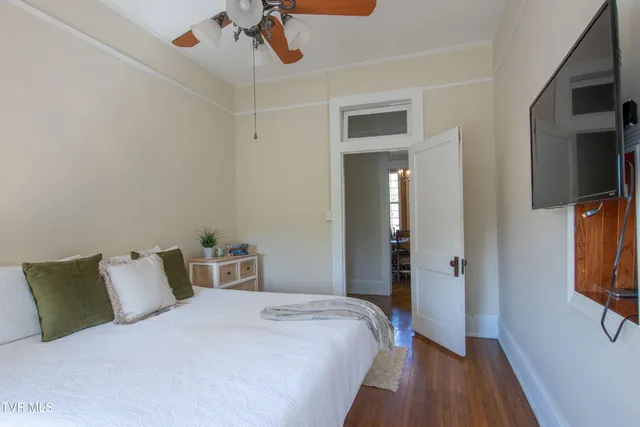 $439,900 | 21160 Jeb Stuart Highway, Damascus, VA 24236