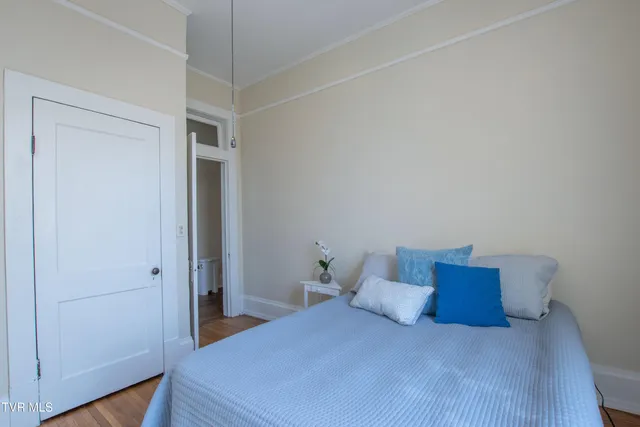 $439,900 | 21160 Jeb Stuart Highway, Damascus, VA 24236