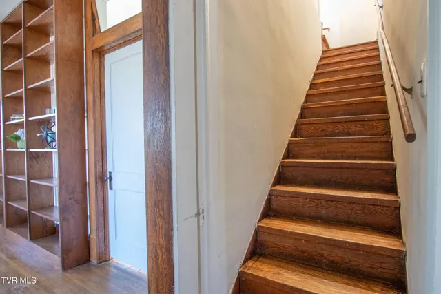 $439,900 | 21160 Jeb Stuart Highway, Damascus, VA 24236