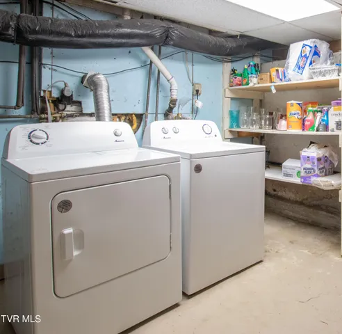 $439,900 | 21160 Jeb Stuart Highway, Damascus, VA 24236