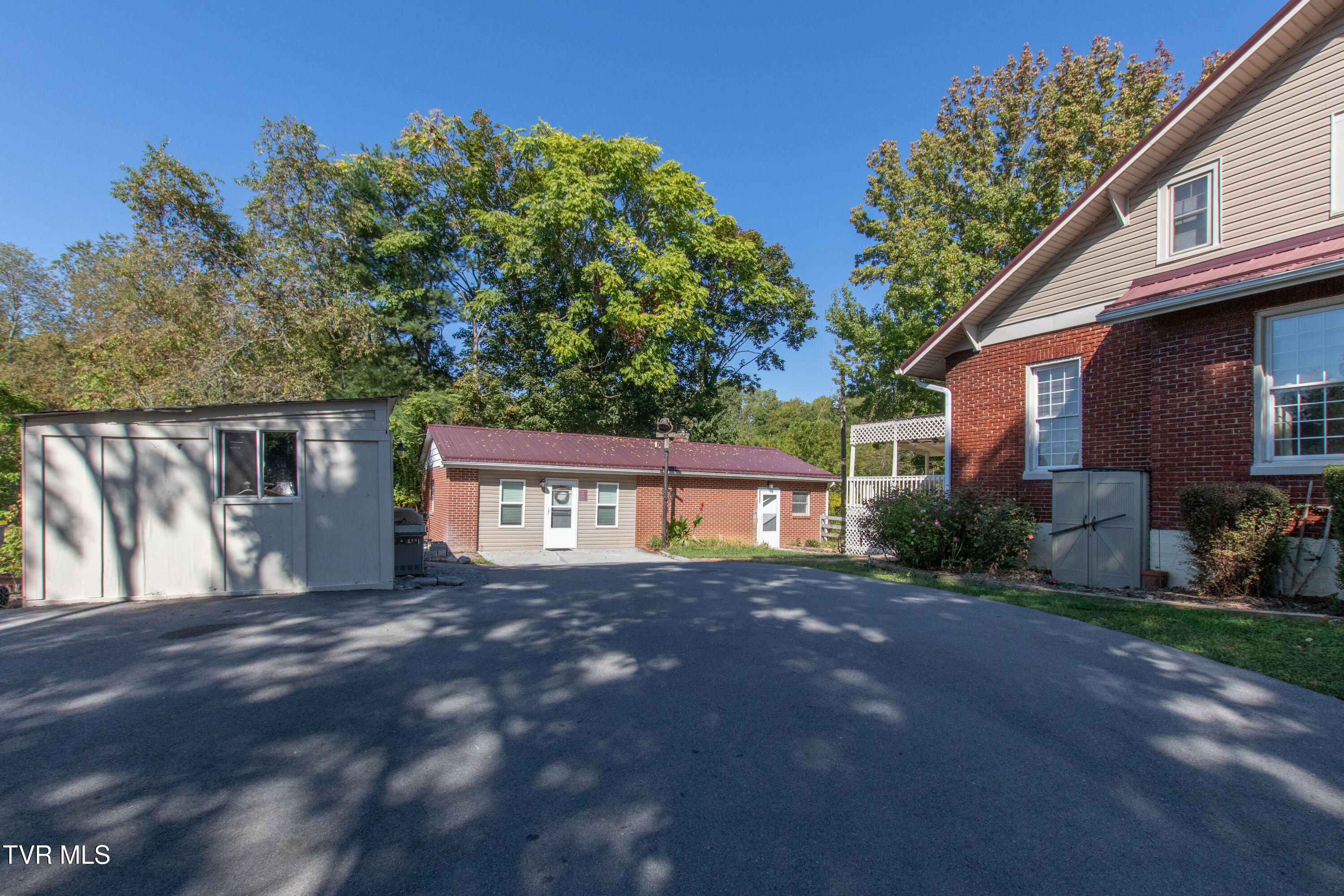 21160 Jeb Stuart Highway Damascus, VA 24236 - Photo 50 of 55 21160 Jeb Stuart Hwy.