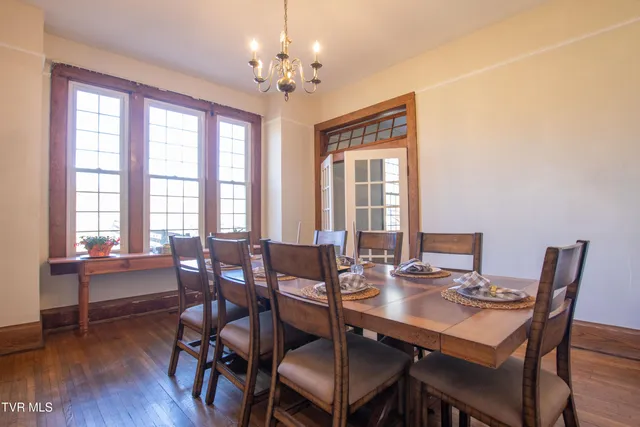 $439,900 | 21160 Jeb Stuart Highway, Damascus, VA 24236