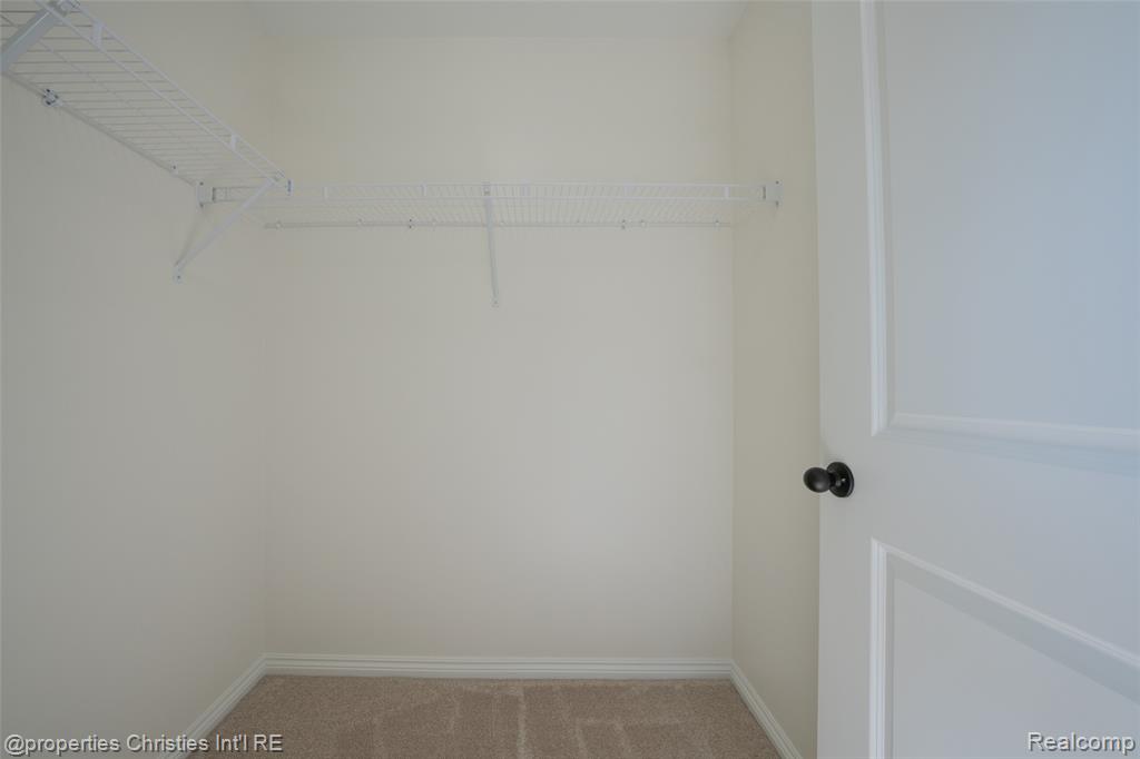 3938 Somerset Circle Rochester Hills, MI 48309 - Photo 40 of 71