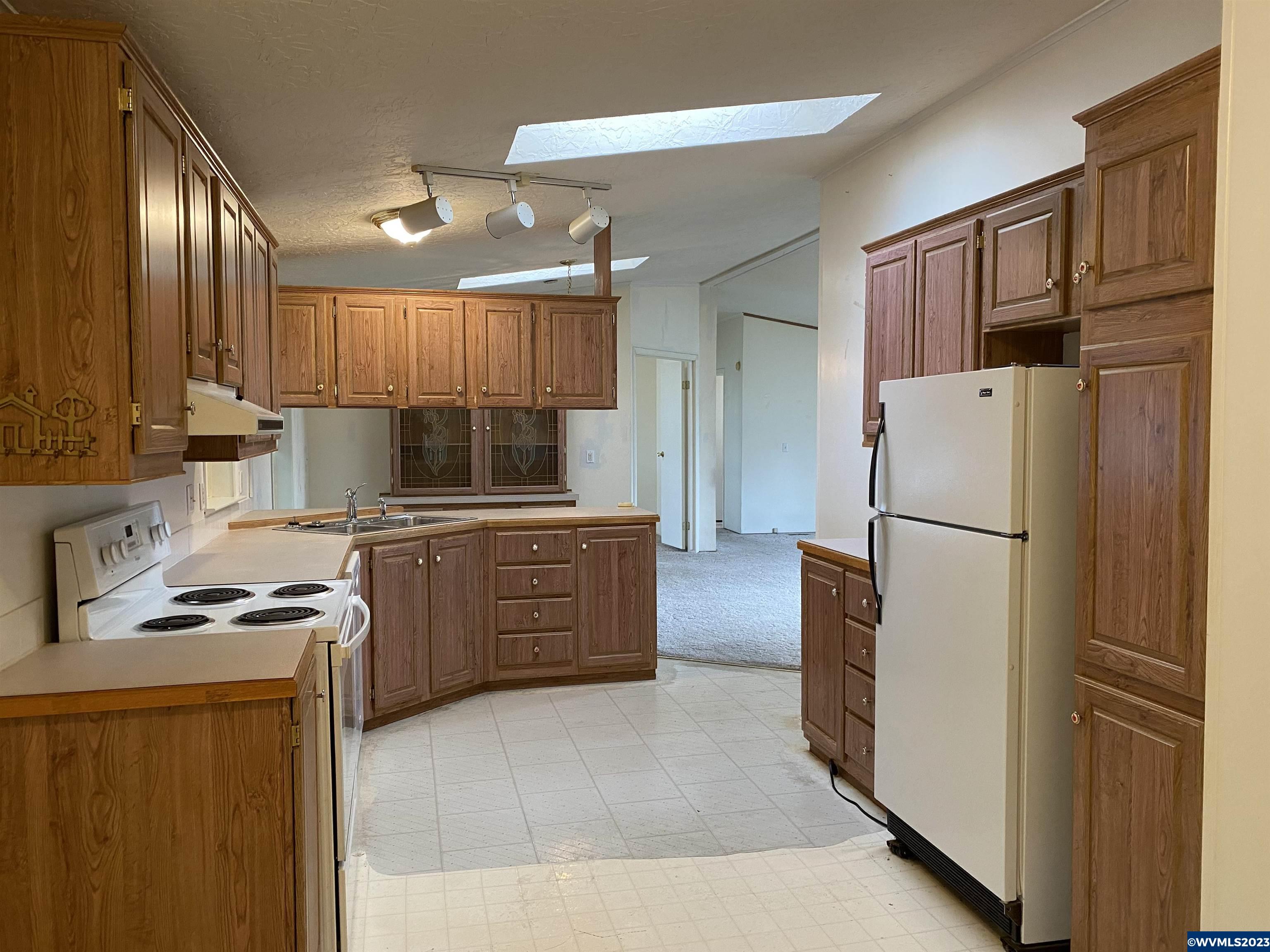 205 Boone Road Southeast, Unit 48 Salem, OR 97306 - Photo 6 of 23