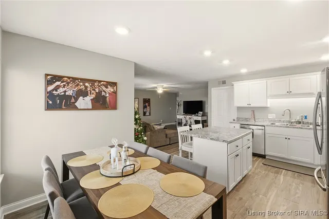 $154,900 | 5 Lakeshore Drive, Clarksville, IN 47129